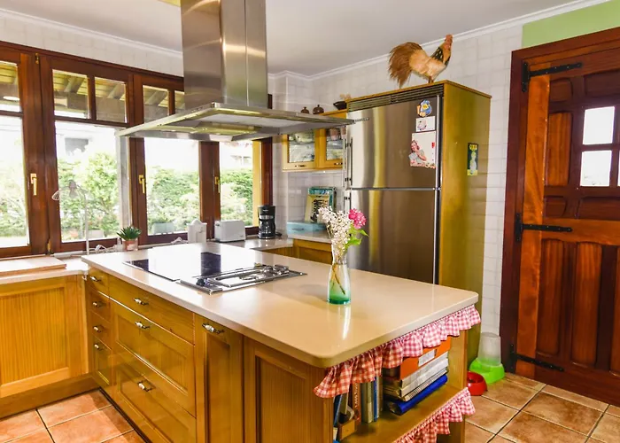 Espectacular Con Piscina Boó de Piélagos